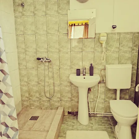 Clara Family Κλουζ-Ναπόκα